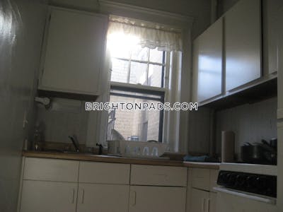 Brighton Great Studio 1 bath available 9/1 on Allston St in Boston! Boston - $2,234 No Fee